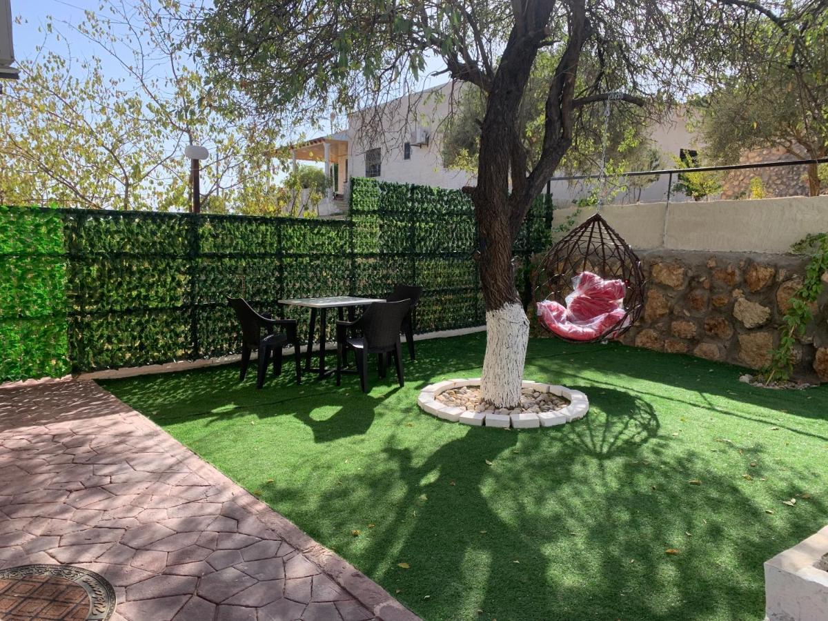 Tayoon Host Apartment Jarash Exterior foto